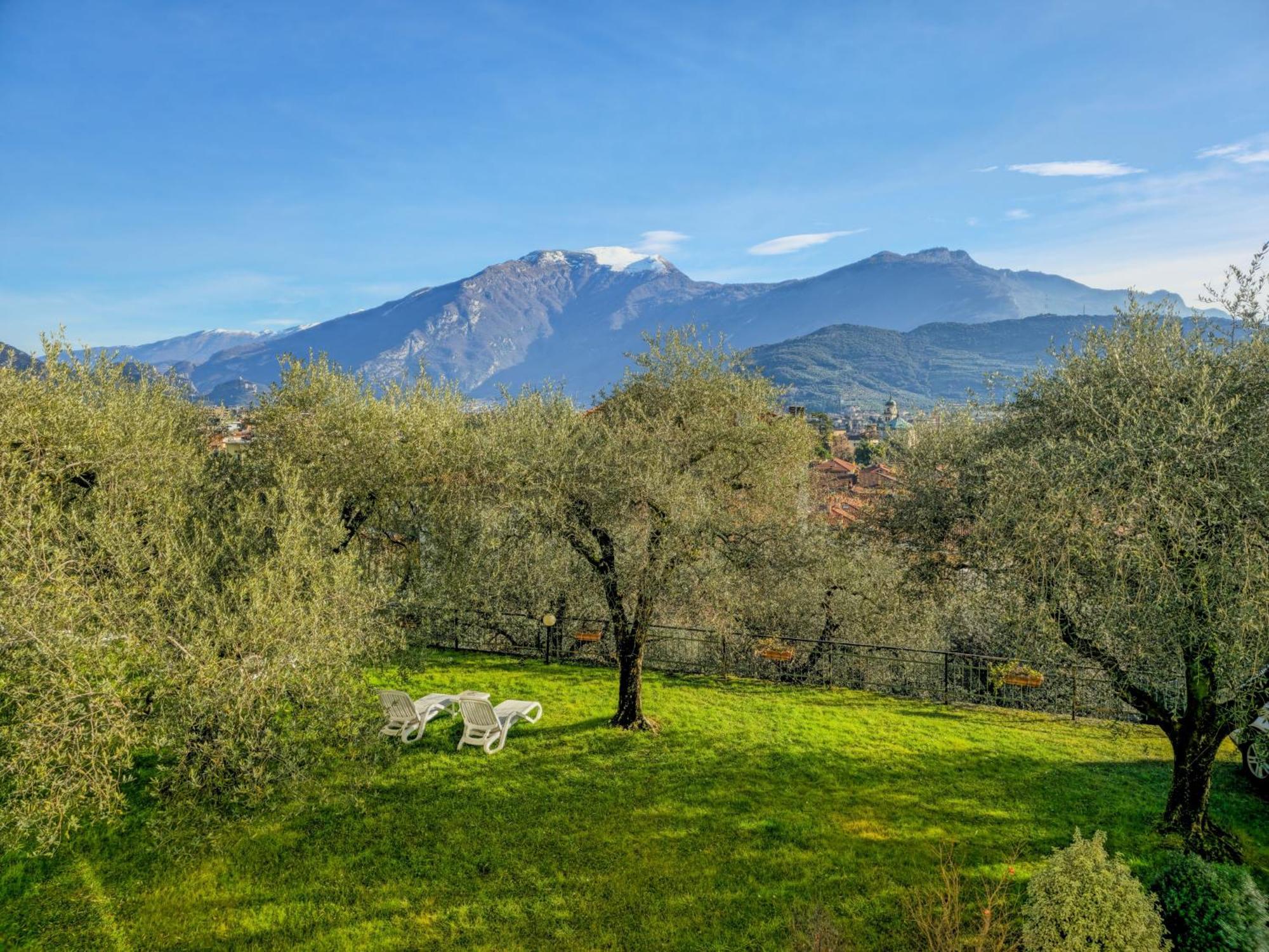 Aparthotel Englovacanze Riva del Garda Eksteriør billede