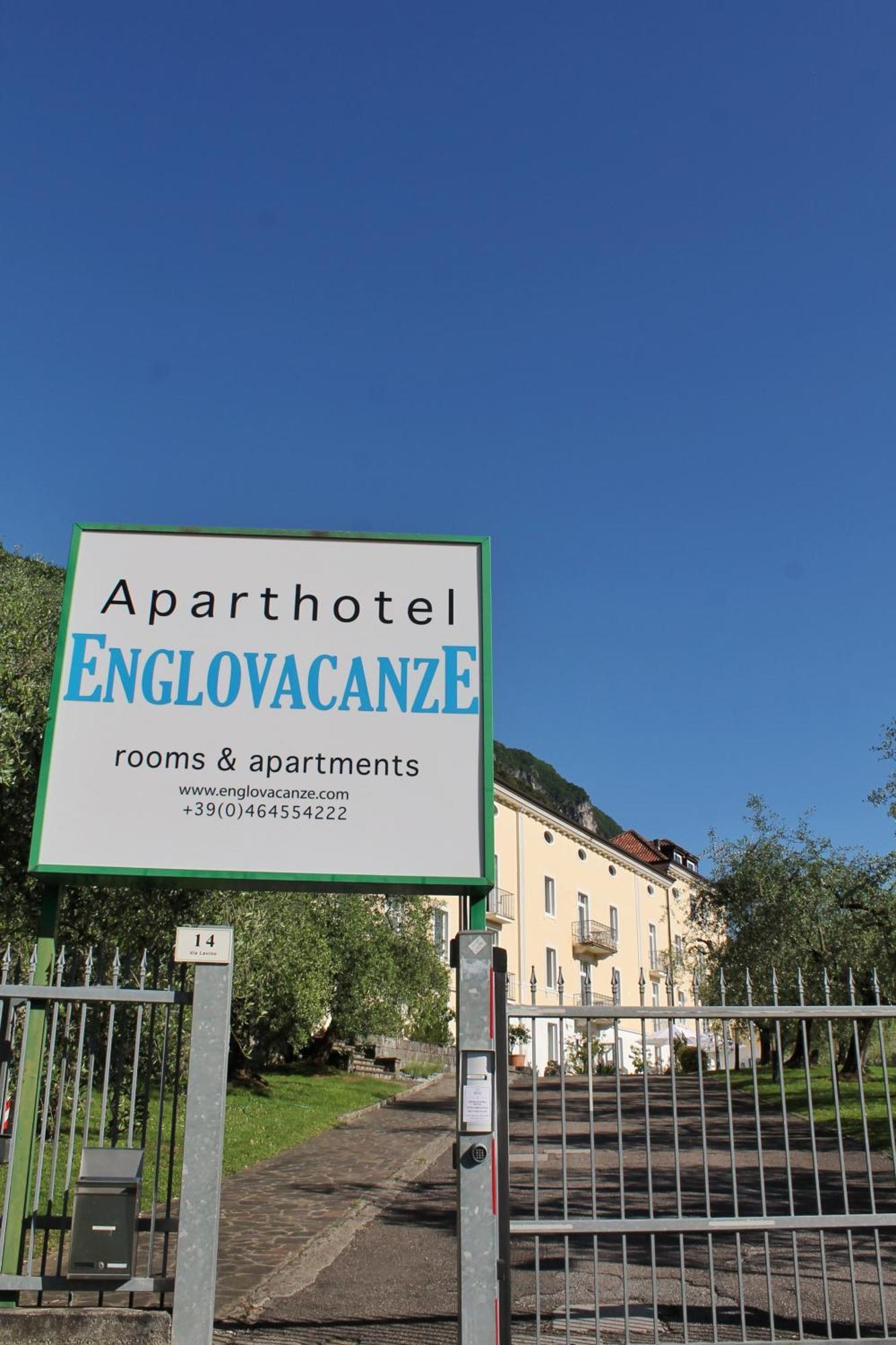 Aparthotel Englovacanze Riva del Garda Eksteriør billede